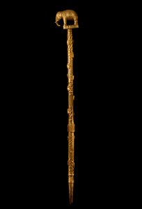 Bastón de lingüista con remate de elefante, Ghana, c.1890